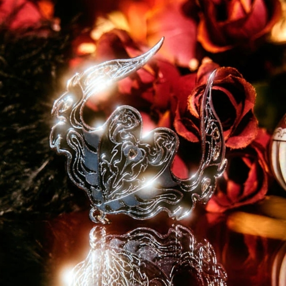 ALYTHUH Self defense keychain Metal Noir Fatale - Picture 2 of 3